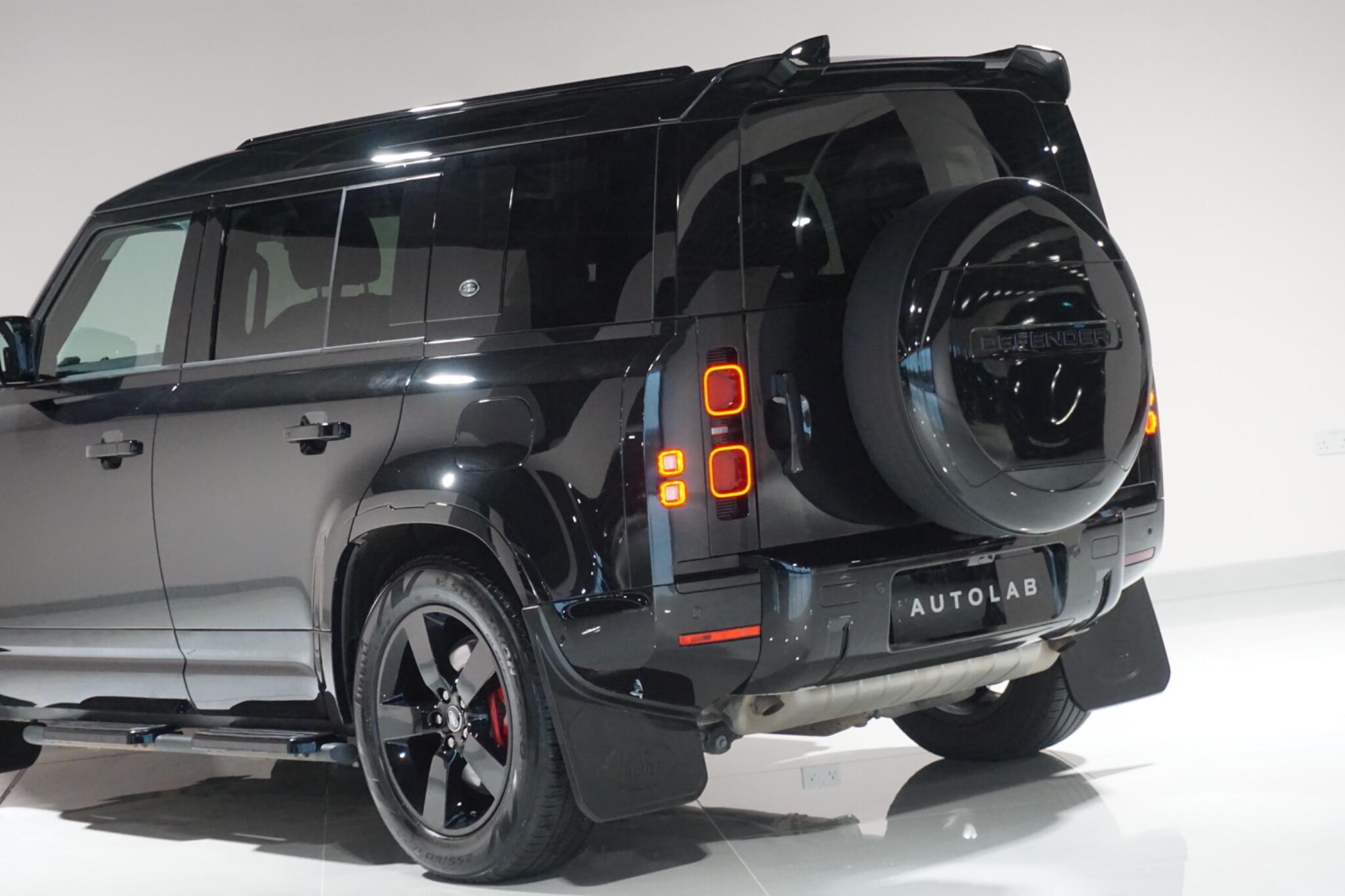 Land Rover Defender 110 2.0 P400e 15.4kWh XS Edition SUV 5dr Petrol Plug-in Hybrid Auto 4WD Euro 6 (s/s) (404 ps)